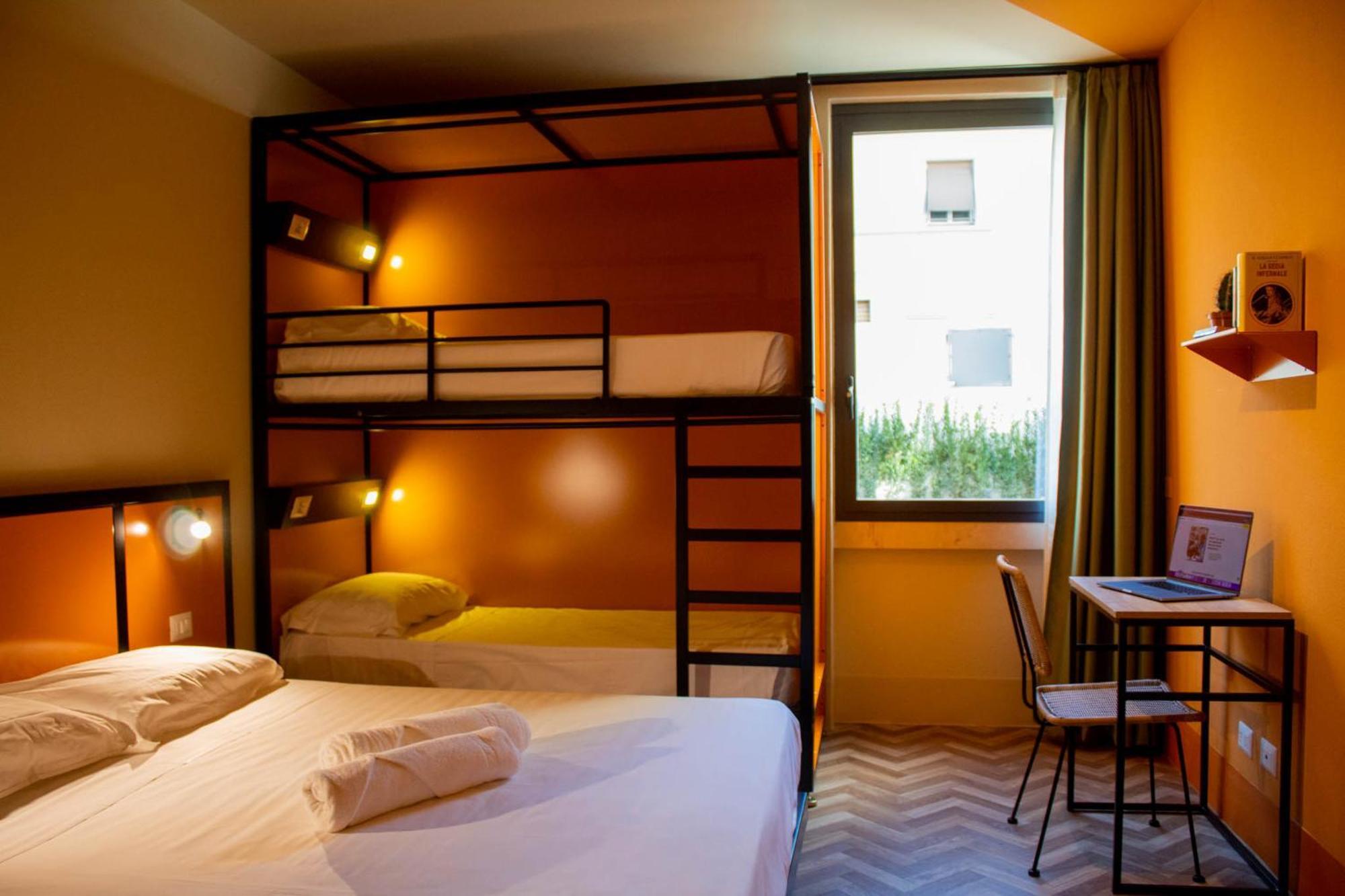 Yellowsquare Hostel Florence