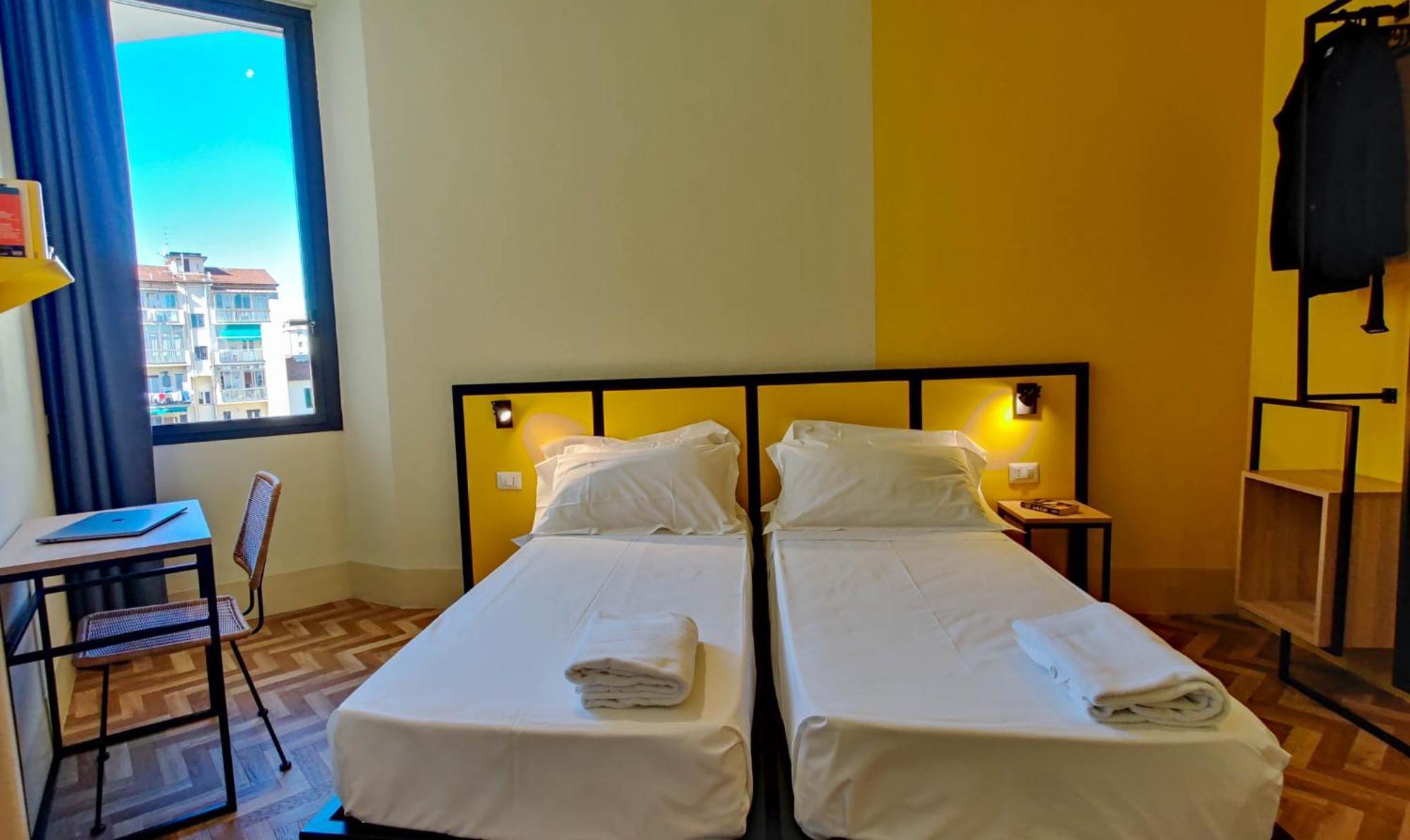 Hostal Yellowsquare